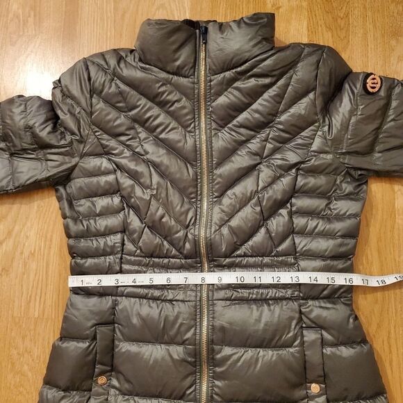 Bernardo Packable Down Walker Jacket - Picture 11 of 13